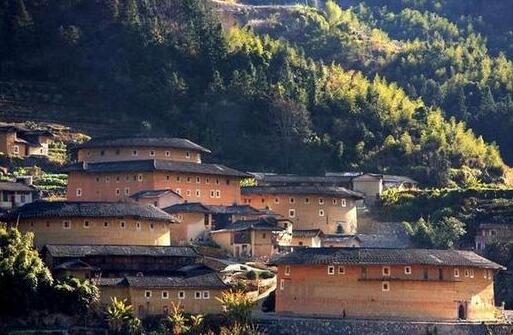 人少景美！五一小長(cháng)假最適合出游的的當地